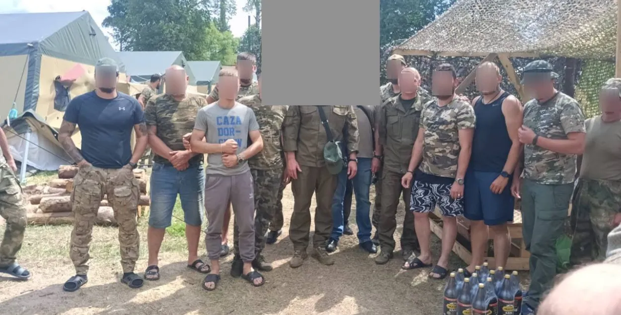 "Вагнеровцы" в лагере под Осиповичами, лето 2023-го
