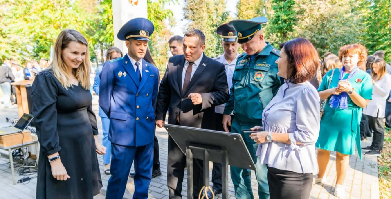 Чыноўнікі і сілавікі абмяркоўваюць "пасланне нашчадкам"
