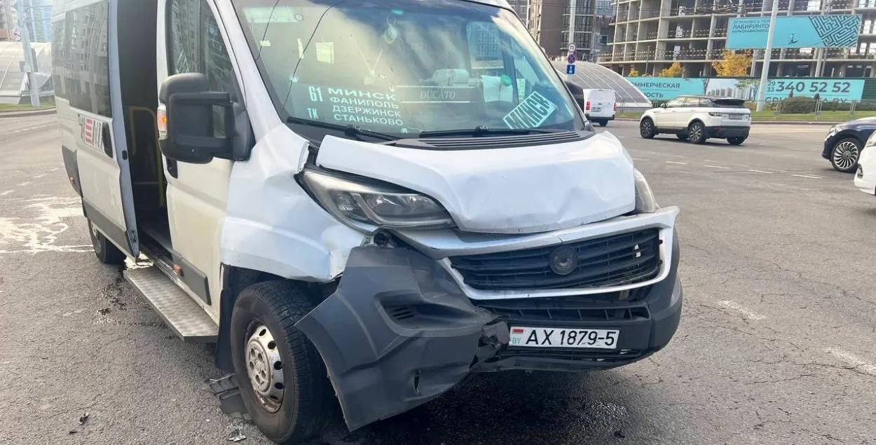 Чарговая аварыя з удзелам маршруткі
