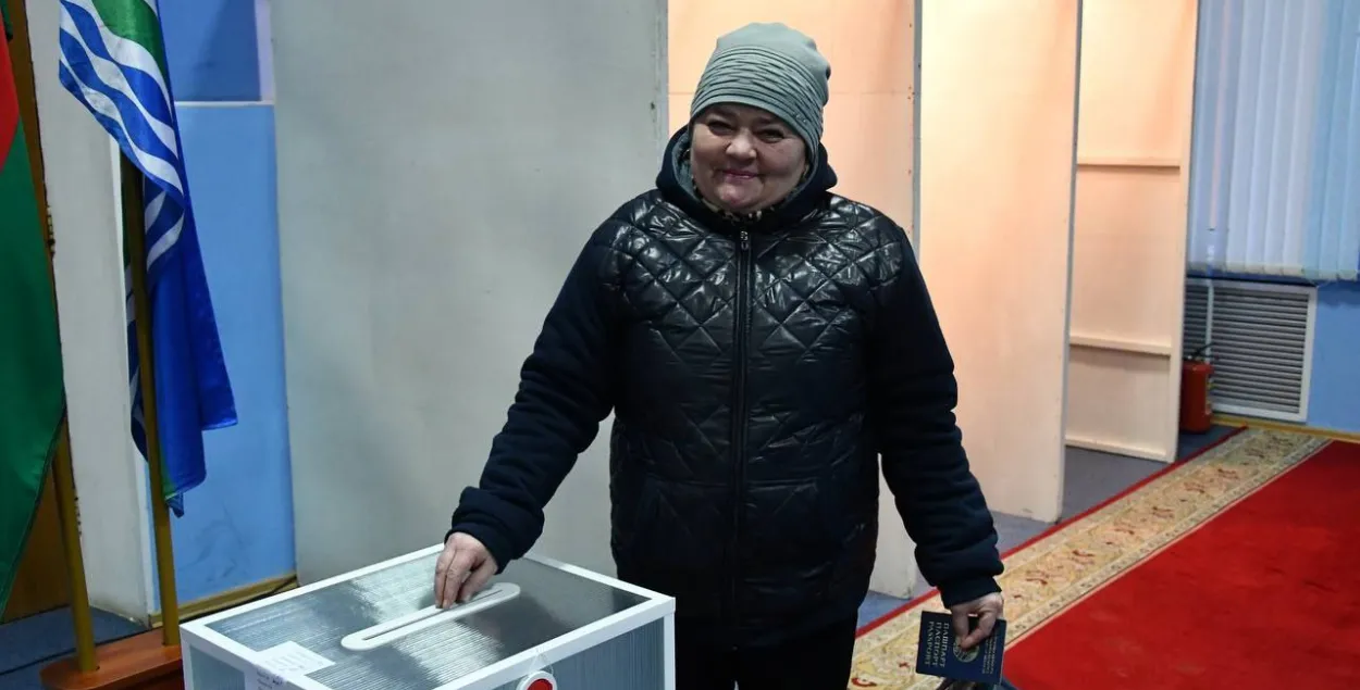 Святлана Макарава ў нядзелю на ўчастку № 1
