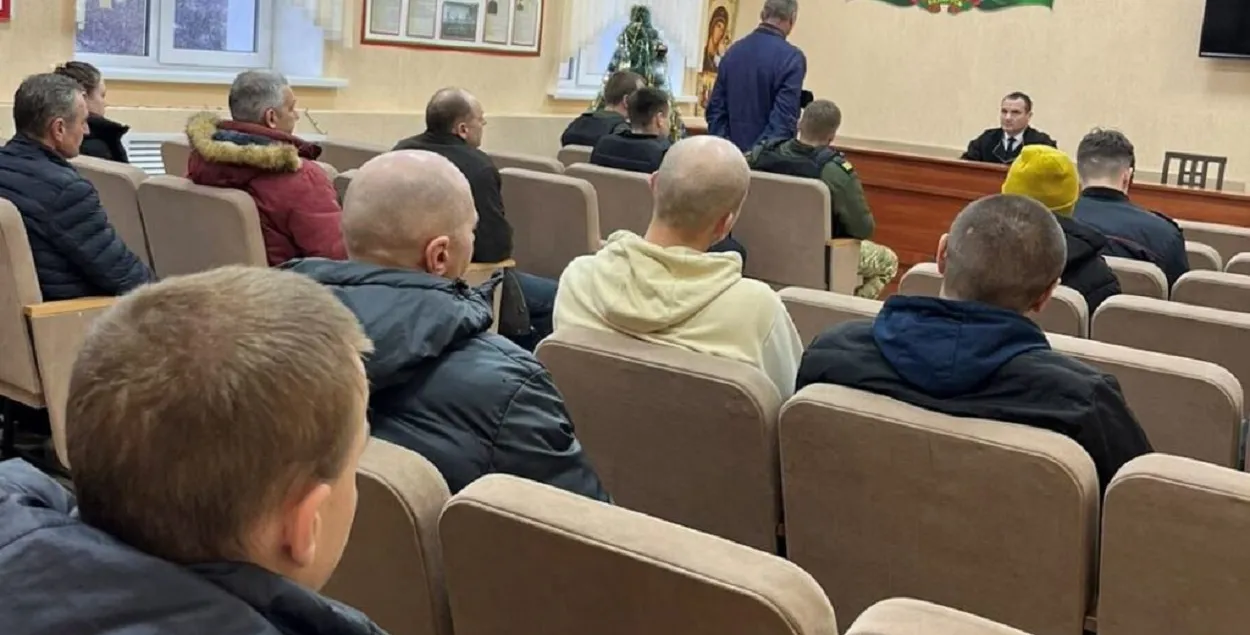 В Чечерске организовали показательный суд
