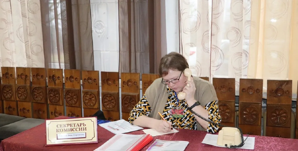 Инструкции по телефону
