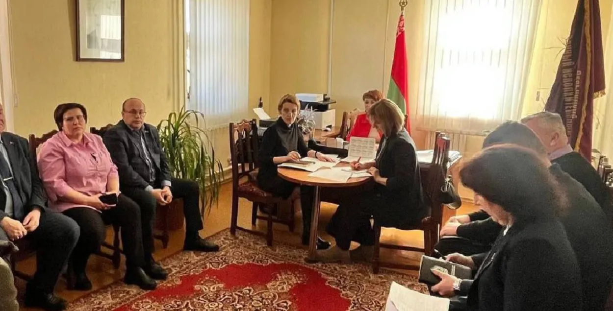 Камісія, на пасяджэнне якой запрасілі беспрацоўных
