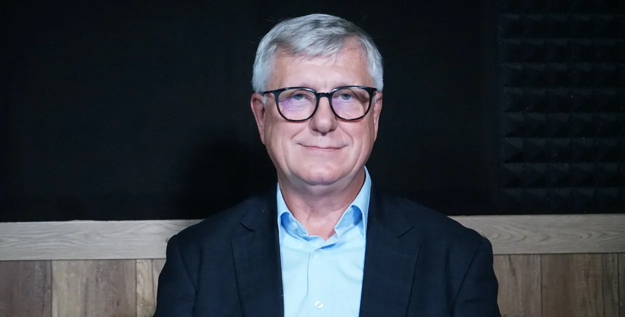 Александр Добровольский
