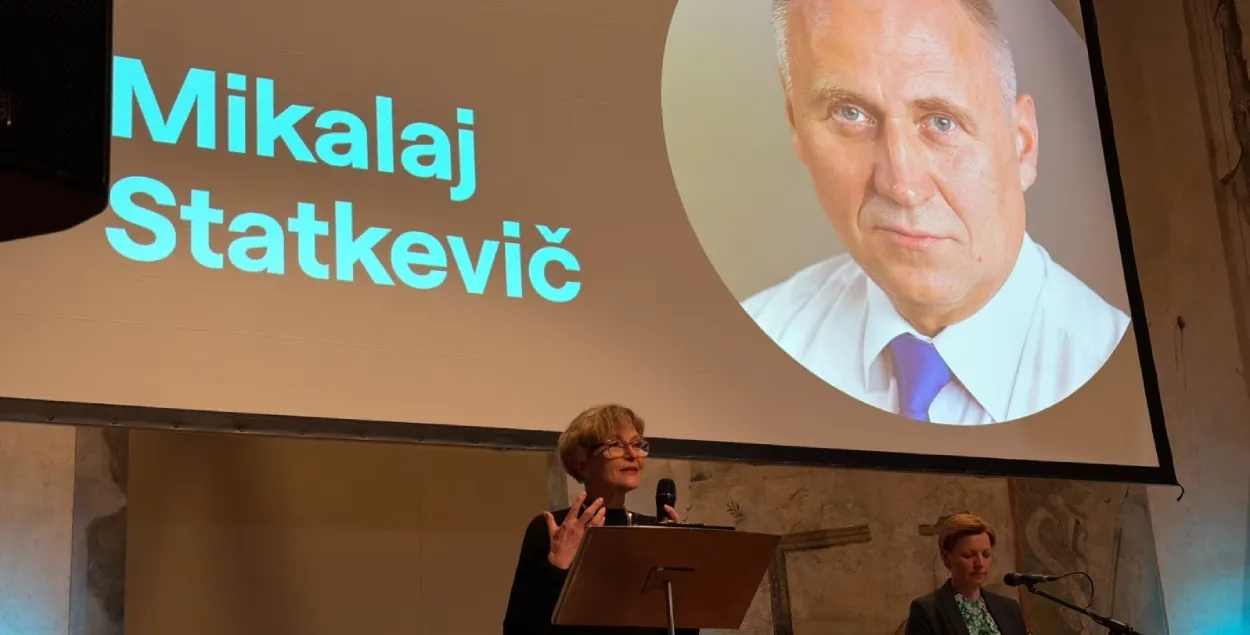 Марына Адамовіч атрымала прэмію для Мікалая Статкевіча
