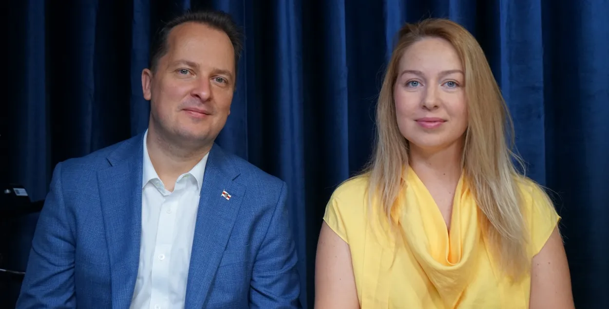Франак Вячорка і Аліса Рыжычэнка
