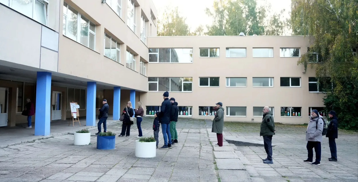 Чарга на ўчастак
