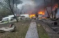 Самолет упал на виноградник
