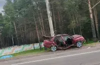 На МКАД погиб 19-летний водитель — он врезался в столб
