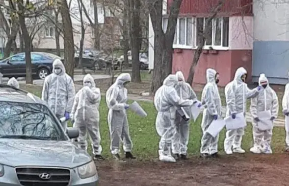 Перед задержанием на Менделеева / @viasna96​