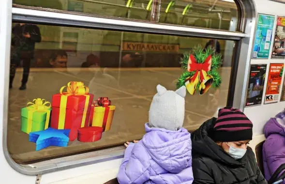 В поезде минского метро / t.me/minskoemetro
