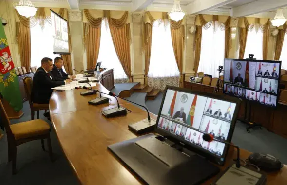 Кіраўніцтва Віцебскай вобласці слухае Аляксандра Лукашэнку / t.me/vitebsk_region_officially/
