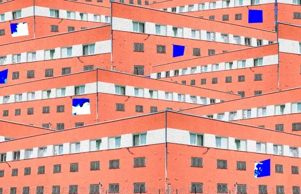 Не похоже, что политзаключенных будет становиться меньше, а как их спасать — непонятно / коллаж Влада Рубанова
