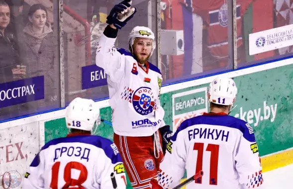 "Юность" &mdash; в финале / vk.com/yunosthockey