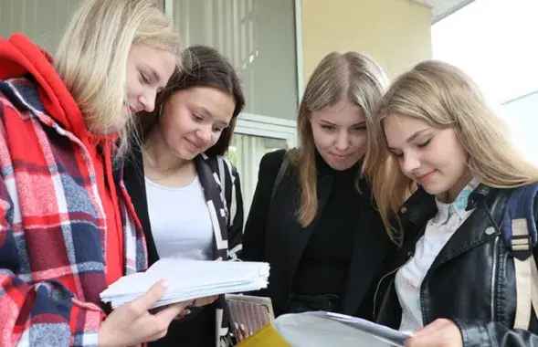 "Паглядзець гатоўнасць да правядзення цэнтралізаванага экзамена" / Ілюстрацыйнае фота БЕЛТА
