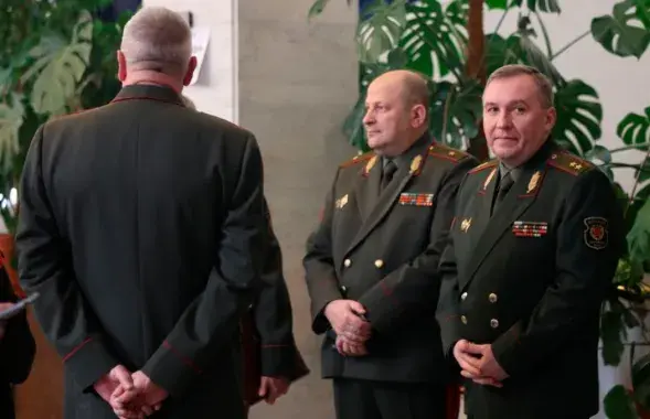 Генералы перад "пасланнем" / Мінабароны РБ
