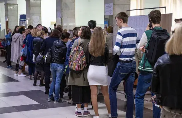 Планы прыёму на платныя формы не выконваліся / Еўрарадыё
