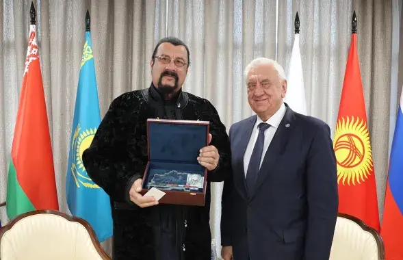 Стивен Сигал и Михаил Мясникович / eec.eaeunion.org
