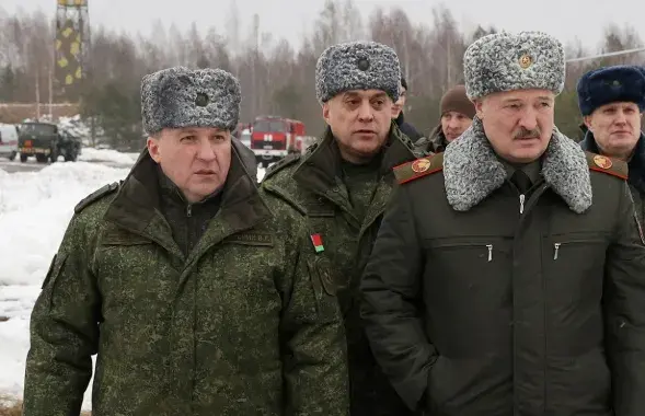Александр Лукашенко и его силовики / БЕЛТА
