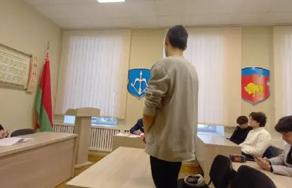 Уклонист, которого судили в военкомате / bvn.by
