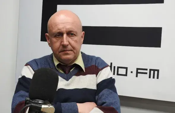 Старшыня Таварыства аховы помнікаў Антон Астаповіч / Еўрарадыё

