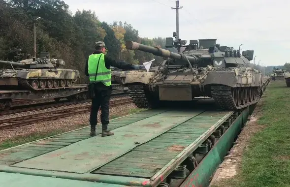 Расійскай вайсковай тэхнікі ў РБ становіцца менш / Ілюстрацыйнае фота tvzvezda.ru
