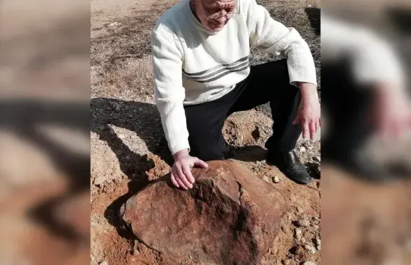 Метэарыт на месцы падзення / Іван Каменскі