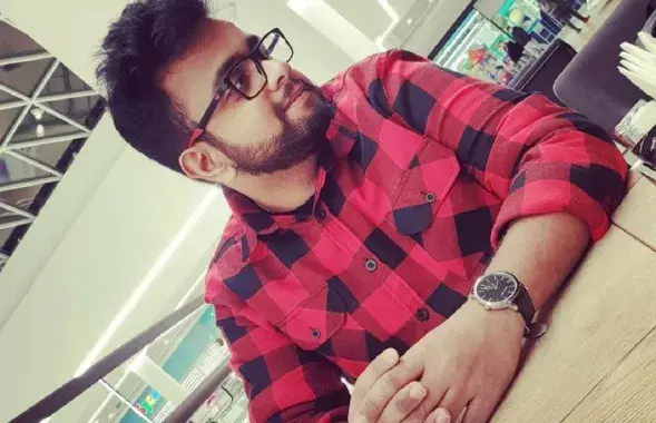 Тишан Куларатне / lankasara.com
