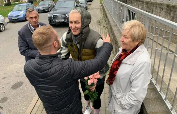 Елена Левченко в центре / Еврорадио