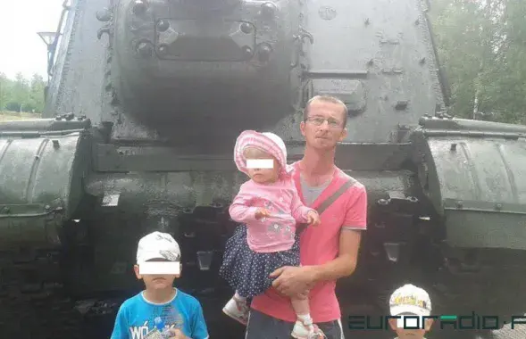 Дзяніс з дзецьмі / з архіва сям'і