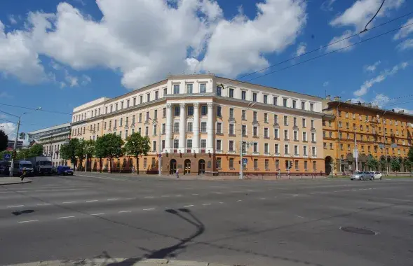 Акадэмія мастацтваў / "Вікіпедыя"