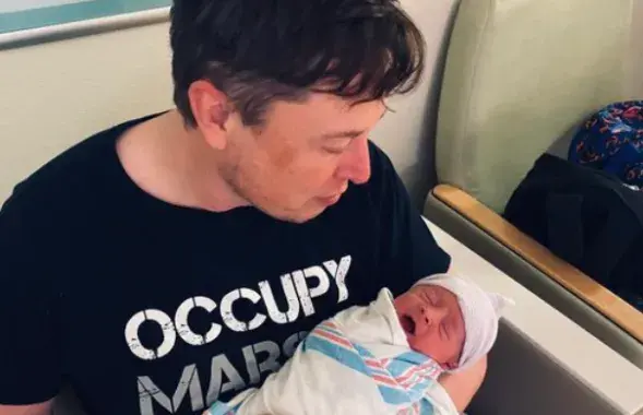 Илон Маск с сыном / twitter.com/elonmusk