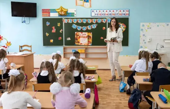 Школа, иллюстративное фото
