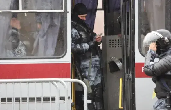 Полиция в Санкт-Петербурге: в ожидании протестов / novayagazeta.ru