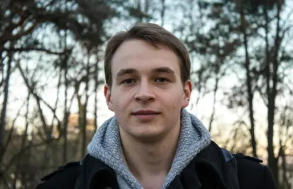 Самалёт, з якога скідалі "цацачны дэсант", прадалі за 11 700 долараў
