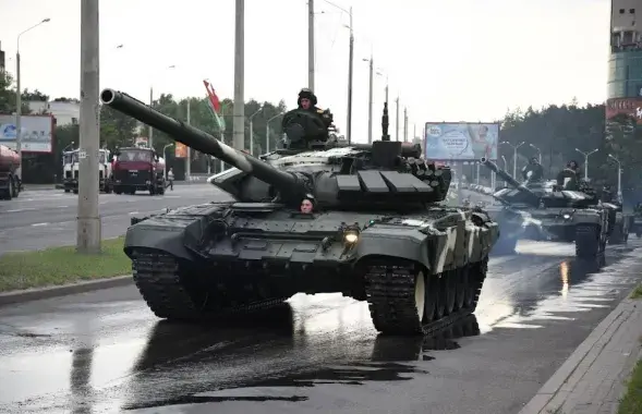 Танкі ў Мінску / Еўрарадыё, ілюстрацыйнае фота
