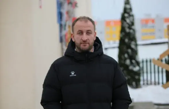 Дзяніс Лобан