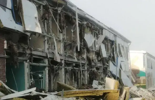 Наступствы выбуху беспілотнікаў на тэрыторыі прадпрыемства ў Татарстане
