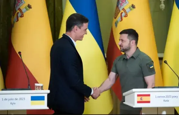 Уладзімір Зяленскі і прэм'ер-міністр Іспаніі Пэдра Санчас у Кіеве
