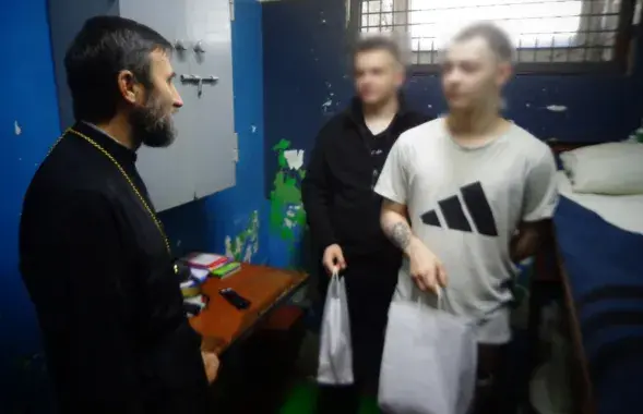 Визит был приурочен к Международному дню защиты детей
