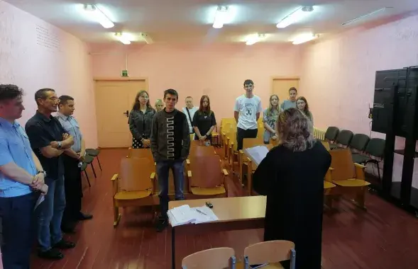 Суд в школе
