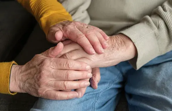 An elderly couple, sample photo
