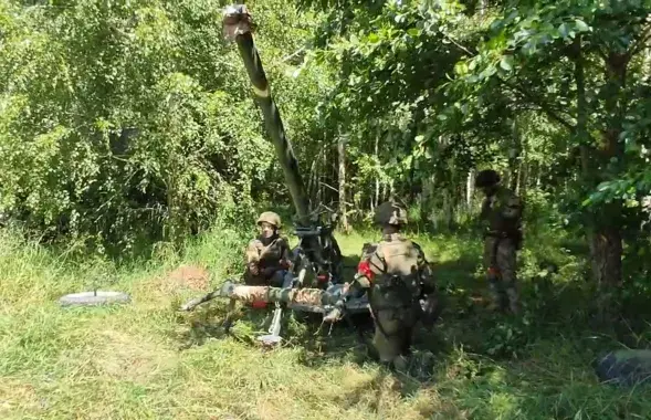 Устаноўка мінамёта на мяжы з Украінай
