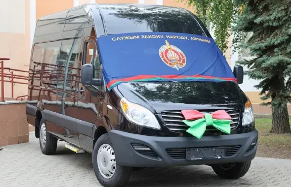 Мікрааўтобус для амапаўцаў
