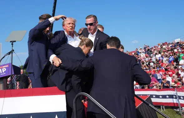 Паранены Дональд Трамп
