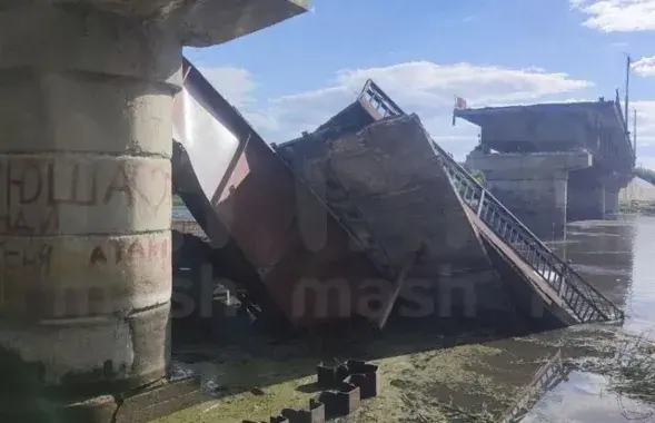 Мост праз раку Сейм
