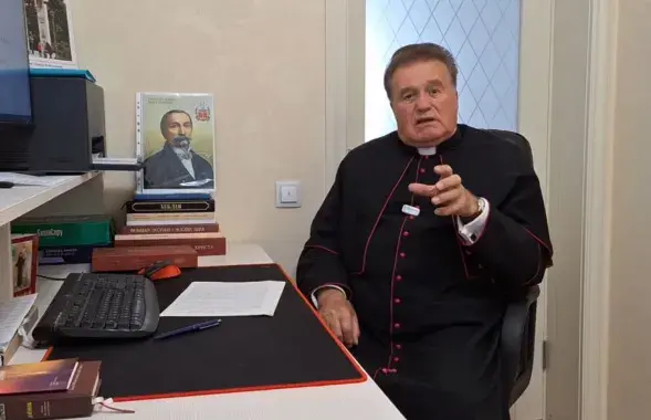 Уладзіслаў Завальнюк
