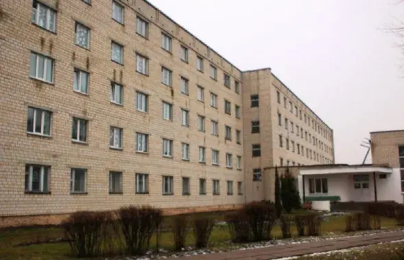 У дзявочы інтэрнат у Лоеве засялілі вайскоўцаў
