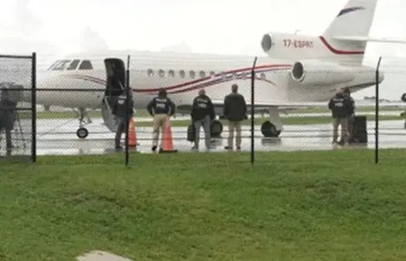 Dassault Falcon 900 каштуе 13 мільёнаў долараў
