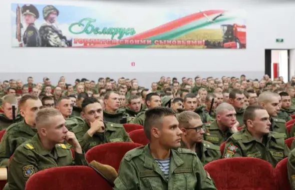 Міліцыя шукае папаўненне сярод цяперашніх вайскоўцаў
